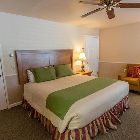 June Lake Motel Екстериор снимка