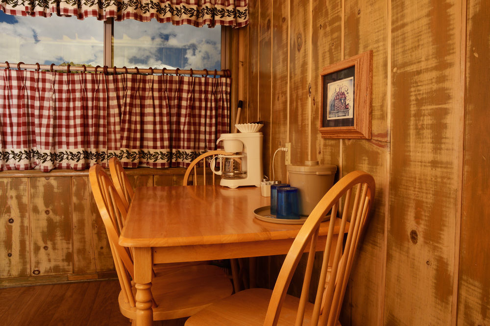 June Lake Motel Екстериор снимка